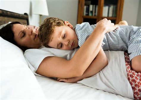 mom and son sleeping xxx video